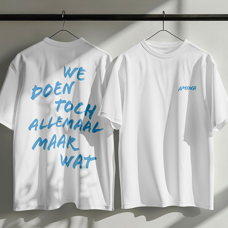 T-shirt met de tekst We Doen Toch Allemaal Maar Wat